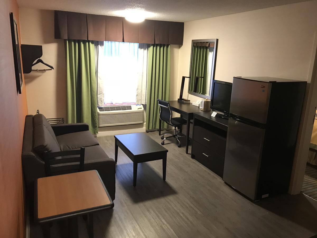 Bay Hill Inns & Suites Neepawa Kültér fotó