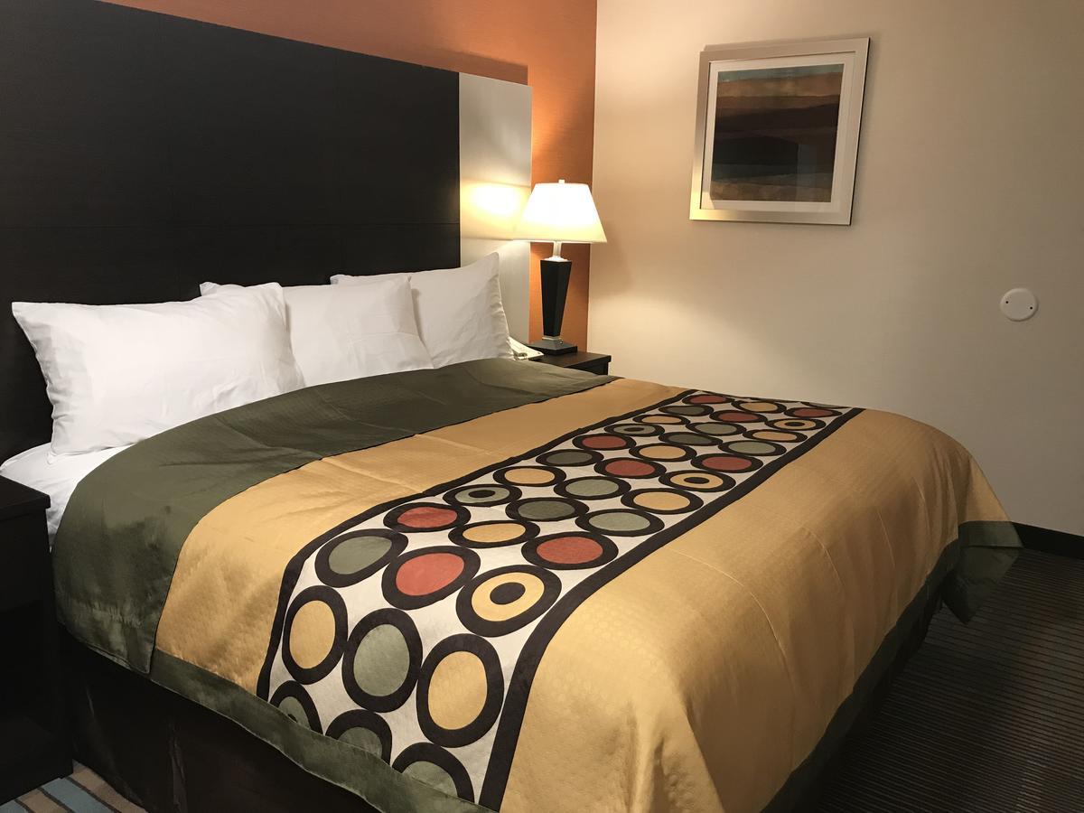 Bay Hill Inns & Suites Neepawa Kültér fotó