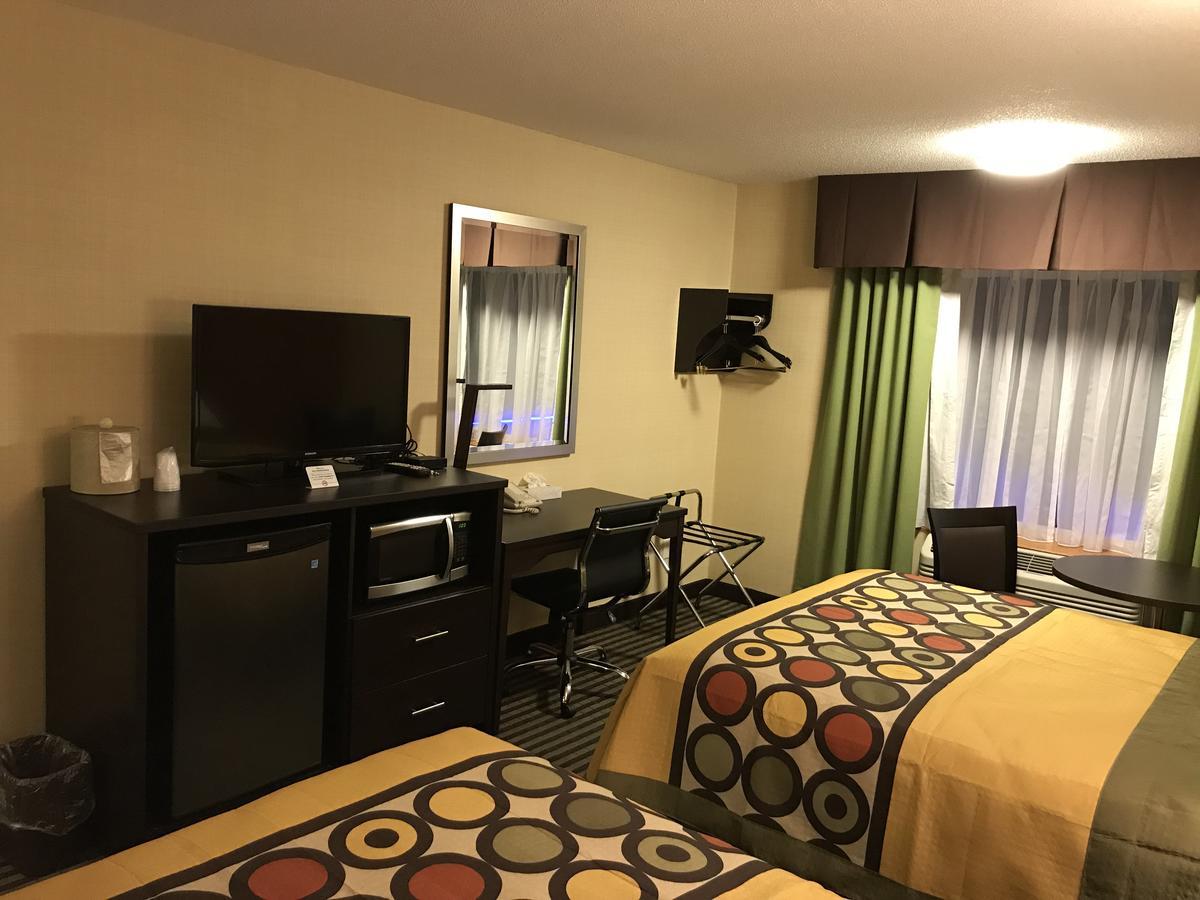 Bay Hill Inns & Suites Neepawa Kültér fotó