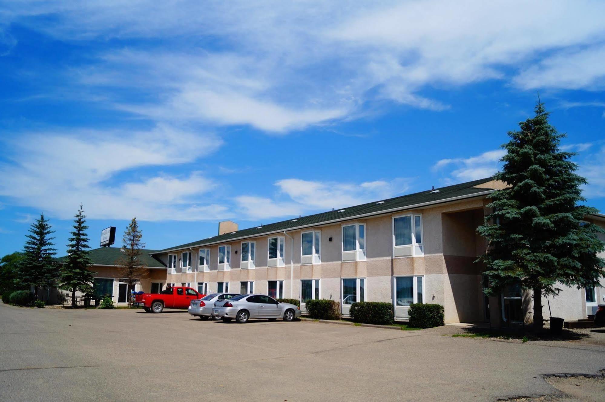 Bay Hill Inns & Suites Neepawa Kültér fotó