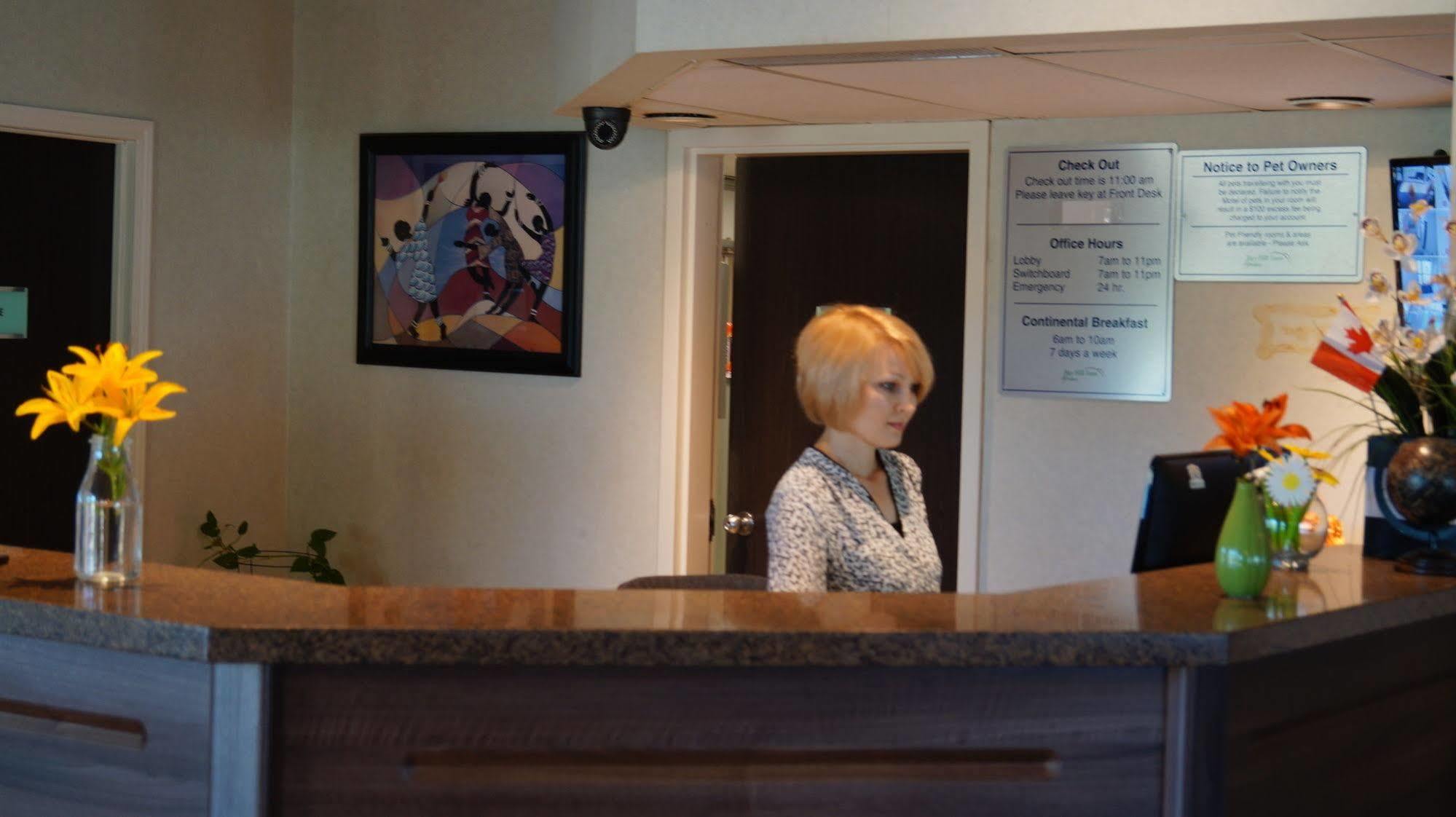 Bay Hill Inns & Suites Neepawa Kültér fotó