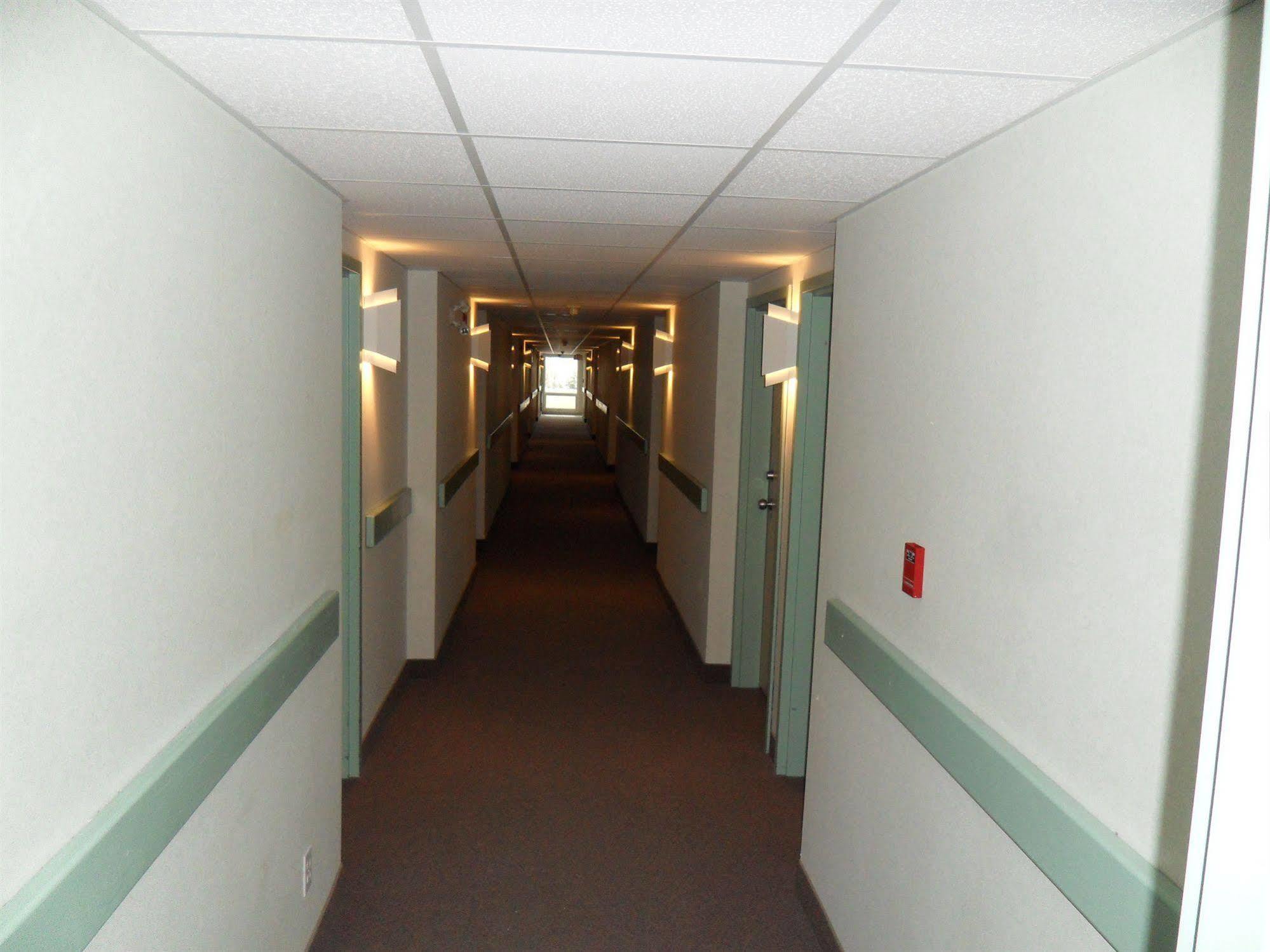 Bay Hill Inns & Suites Neepawa Kültér fotó