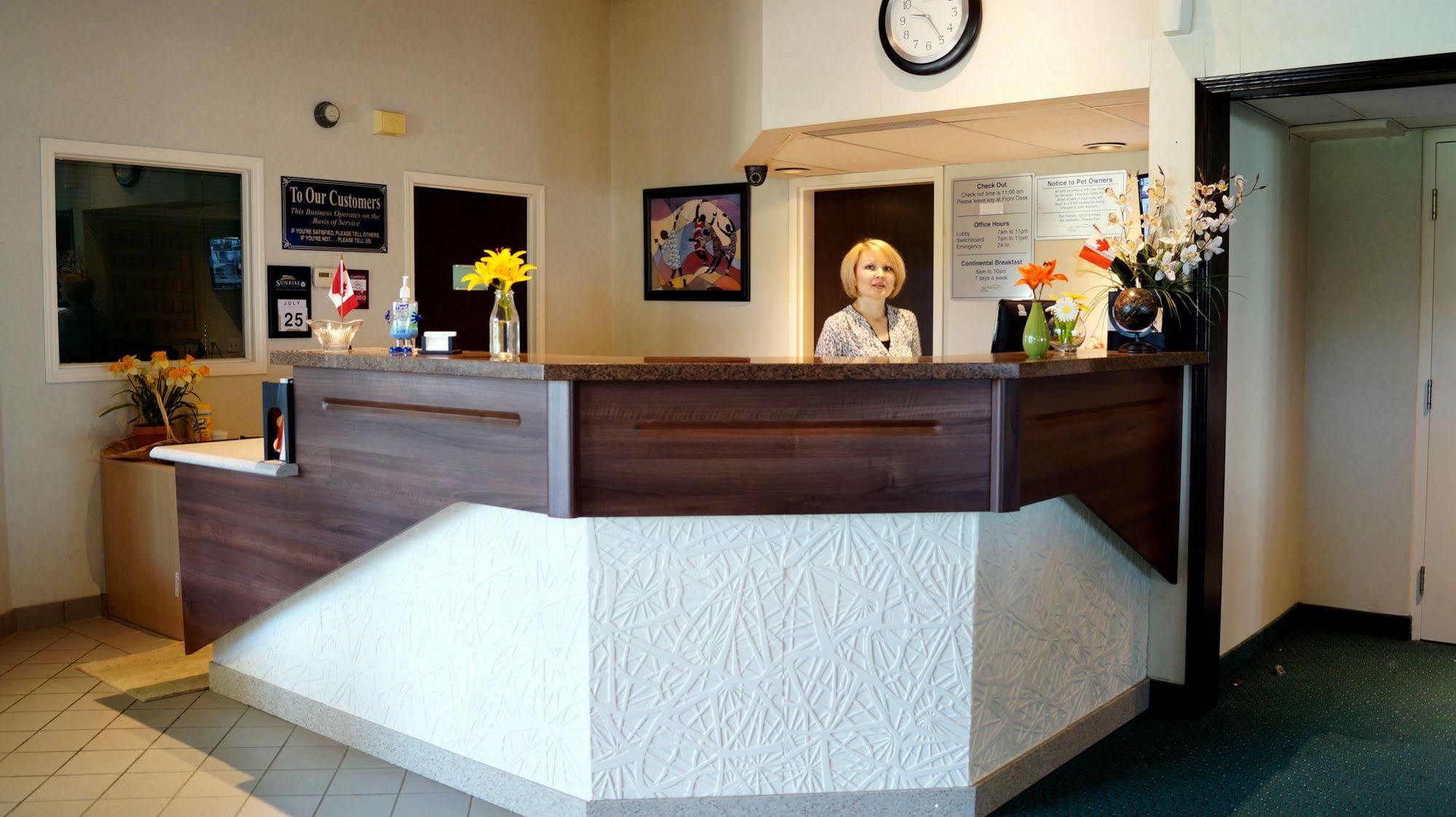Bay Hill Inns & Suites Neepawa Kültér fotó